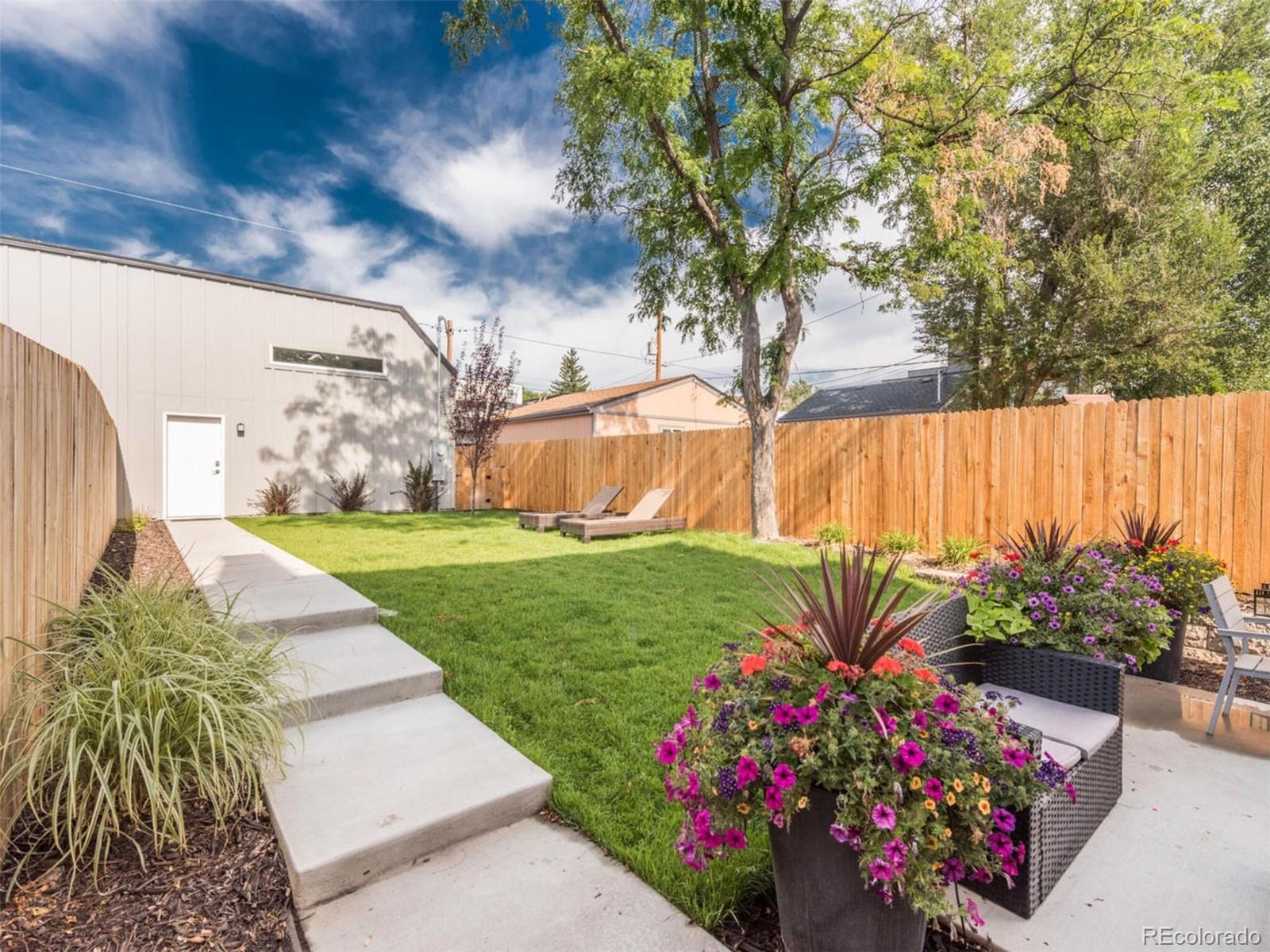3155 W 26th Avenue