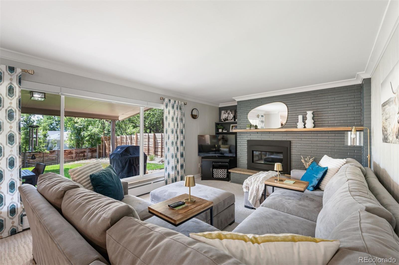 2471 S Jasmine Place