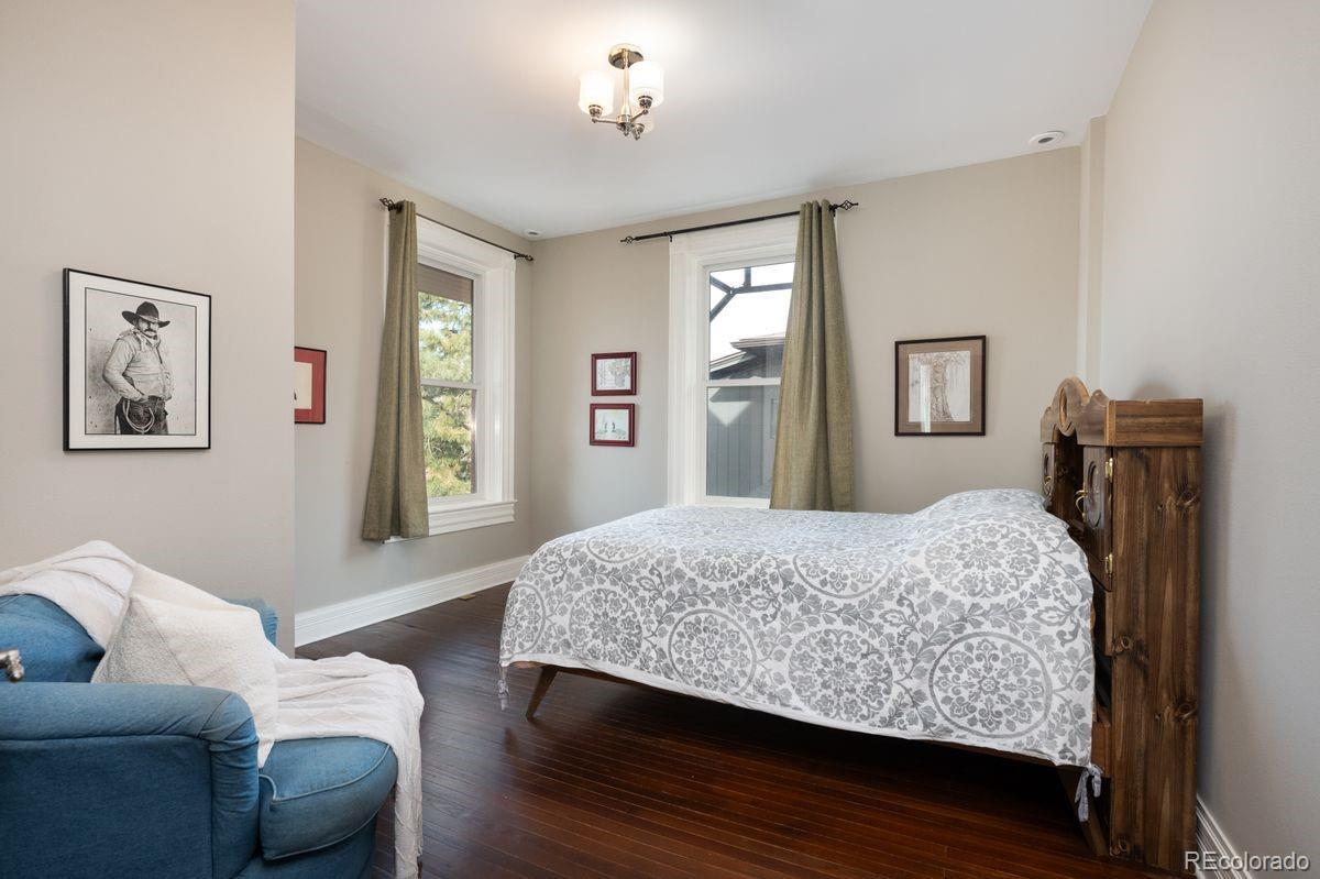 131 N Sherman Street