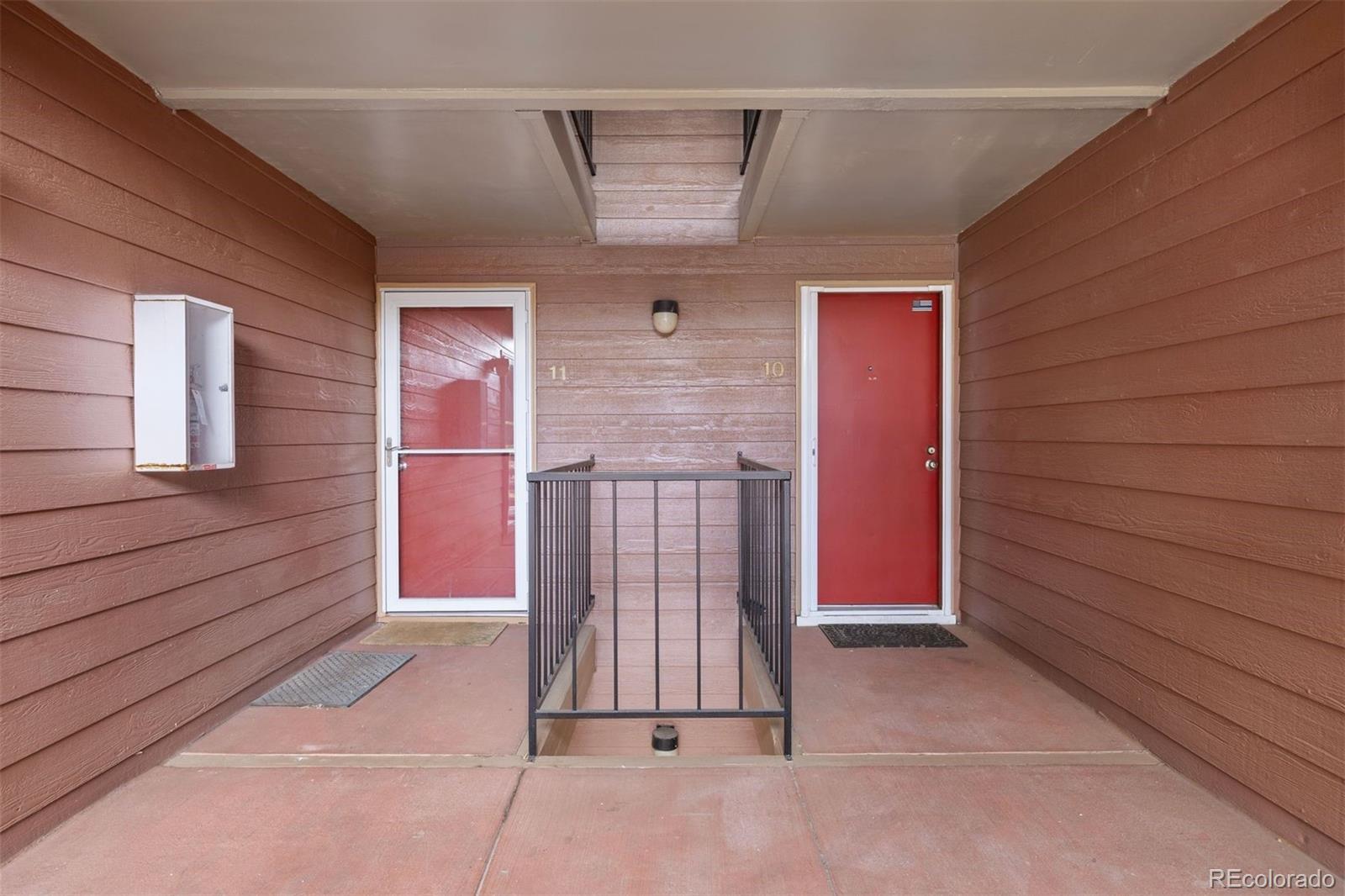 4899 S Dudley Street Unit: 10H