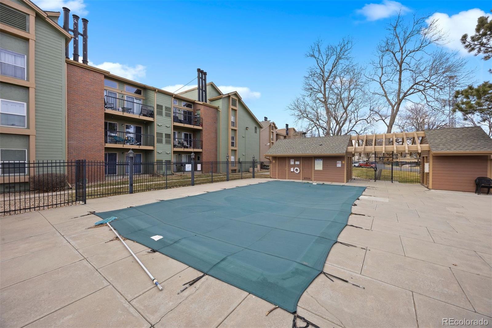 4899 S Dudley Street Unit: 10H