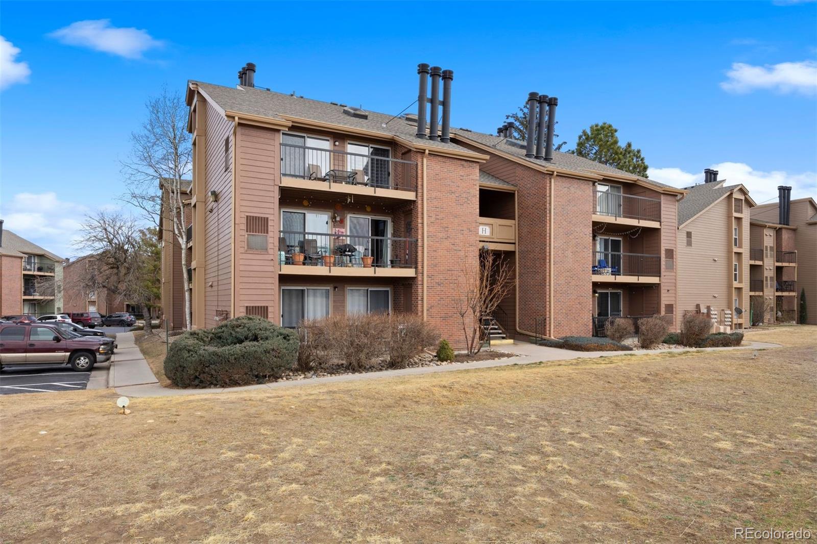 4899 S Dudley Street Unit: 10H