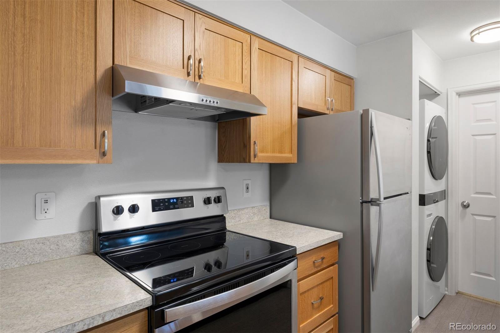 4899 S Dudley Street Unit: 10H
