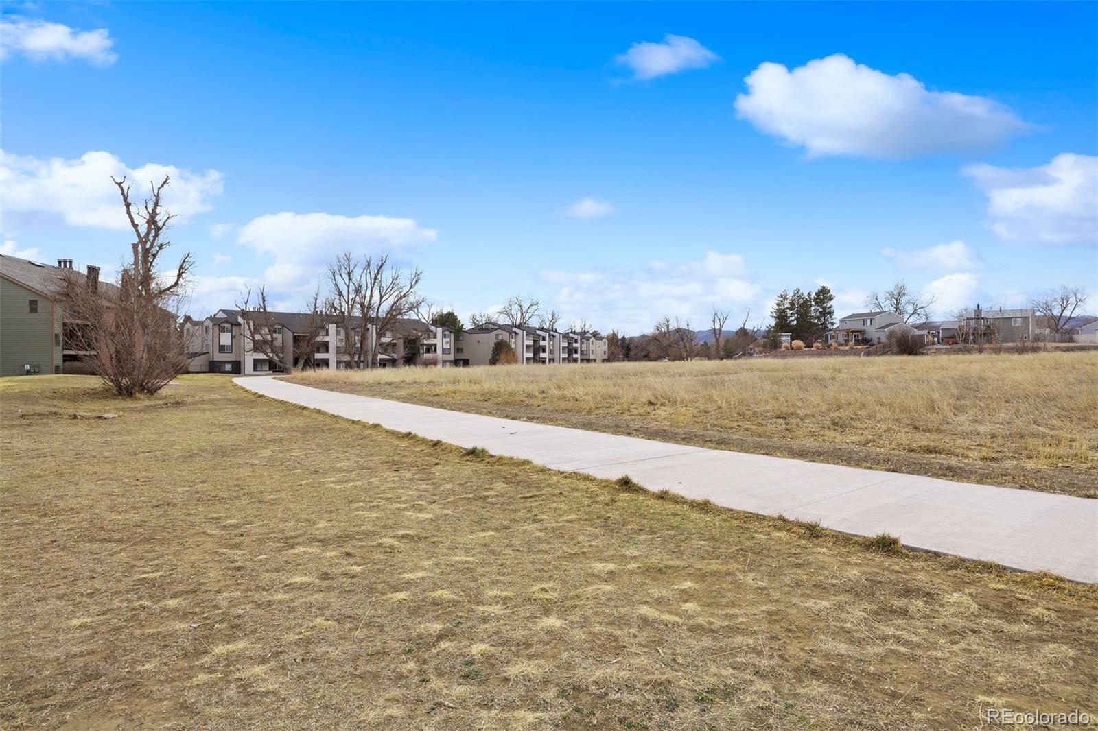 4899 S Dudley Street Unit: 10H