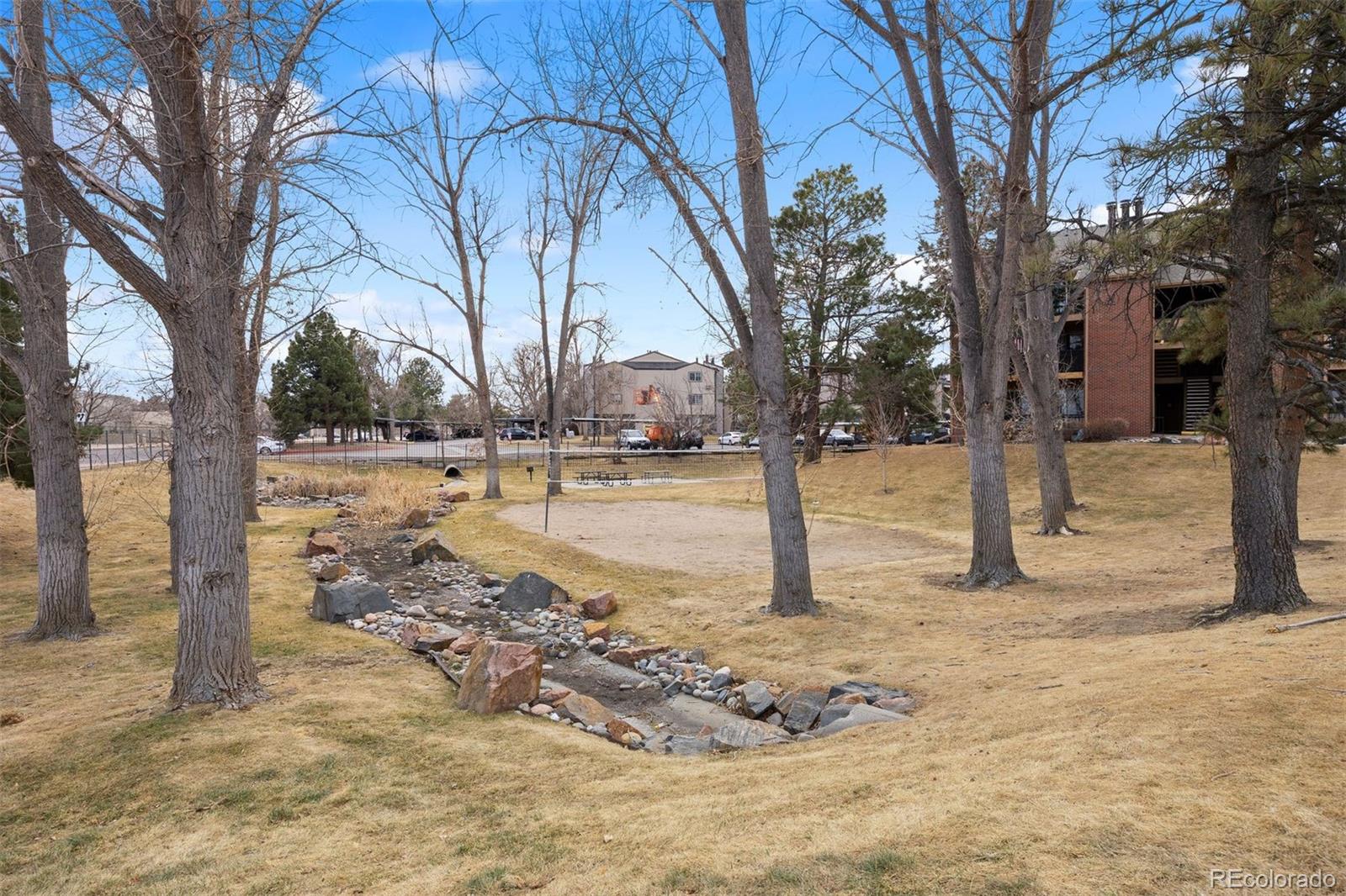 4899 S Dudley Street Unit: 10H