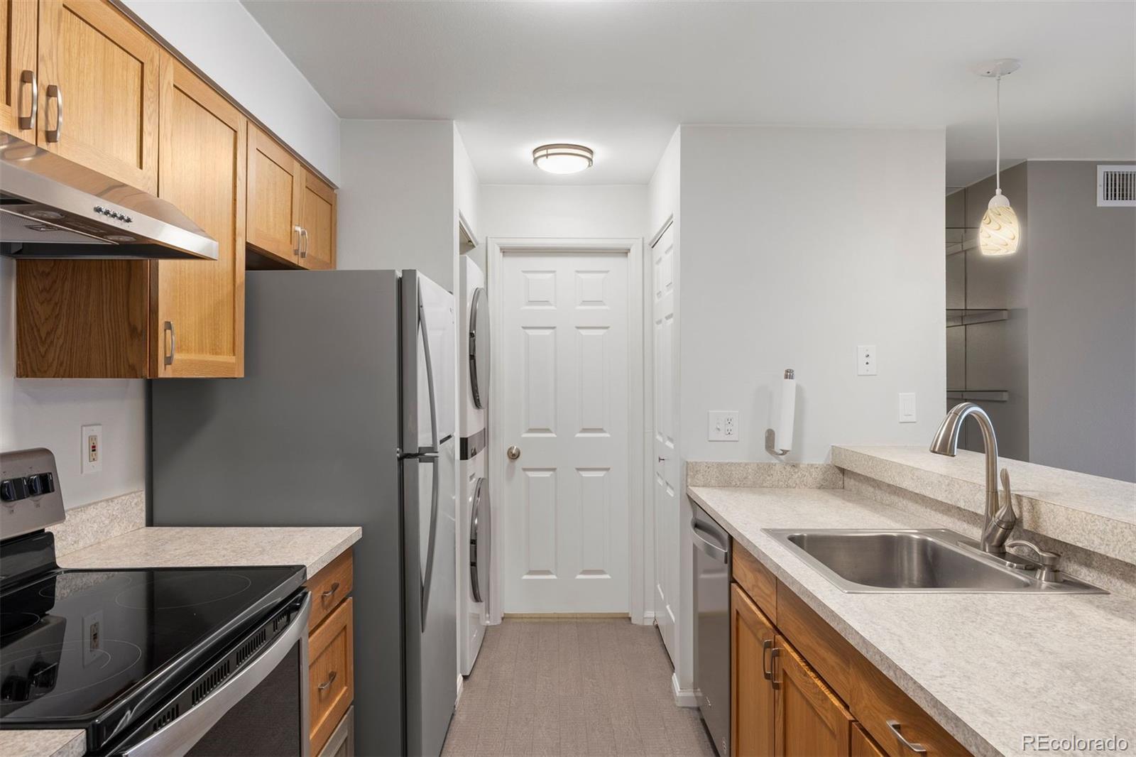 4899 S Dudley Street Unit: 10H