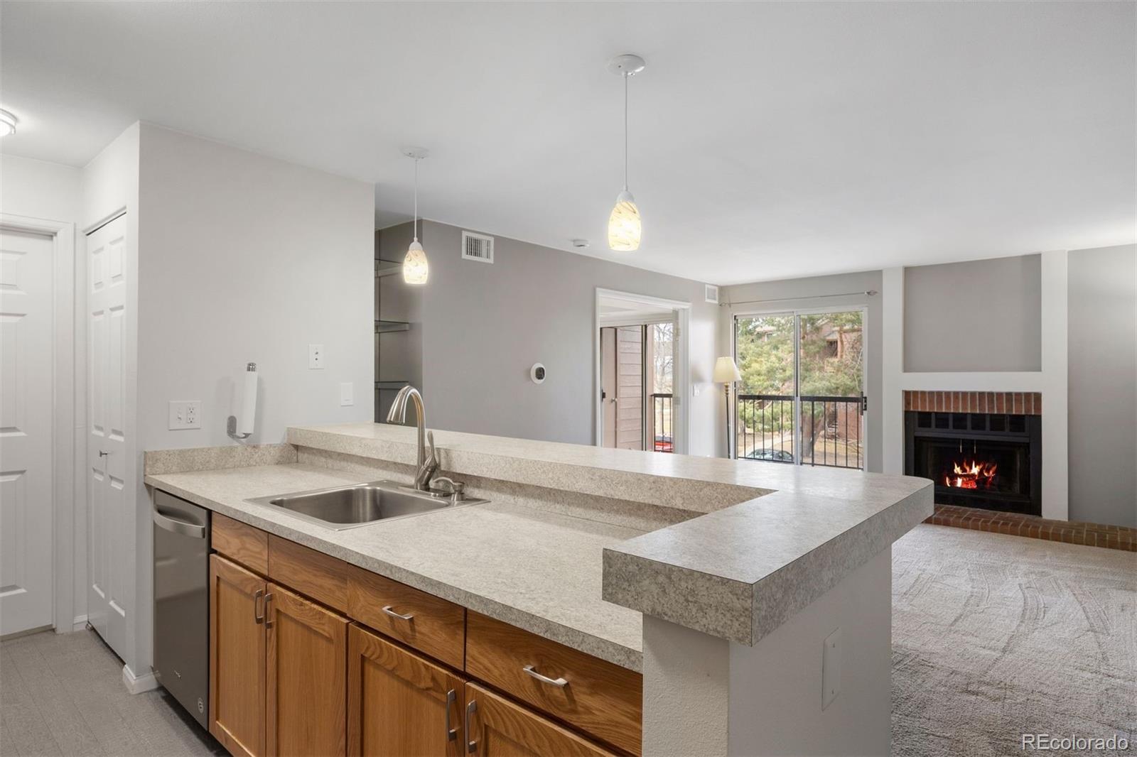 4899 S Dudley Street Unit: 10H