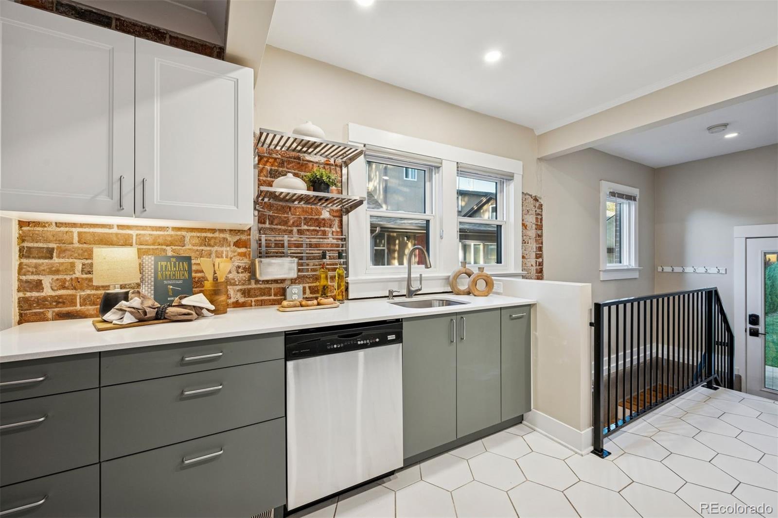 4446 Lowell Boulevard