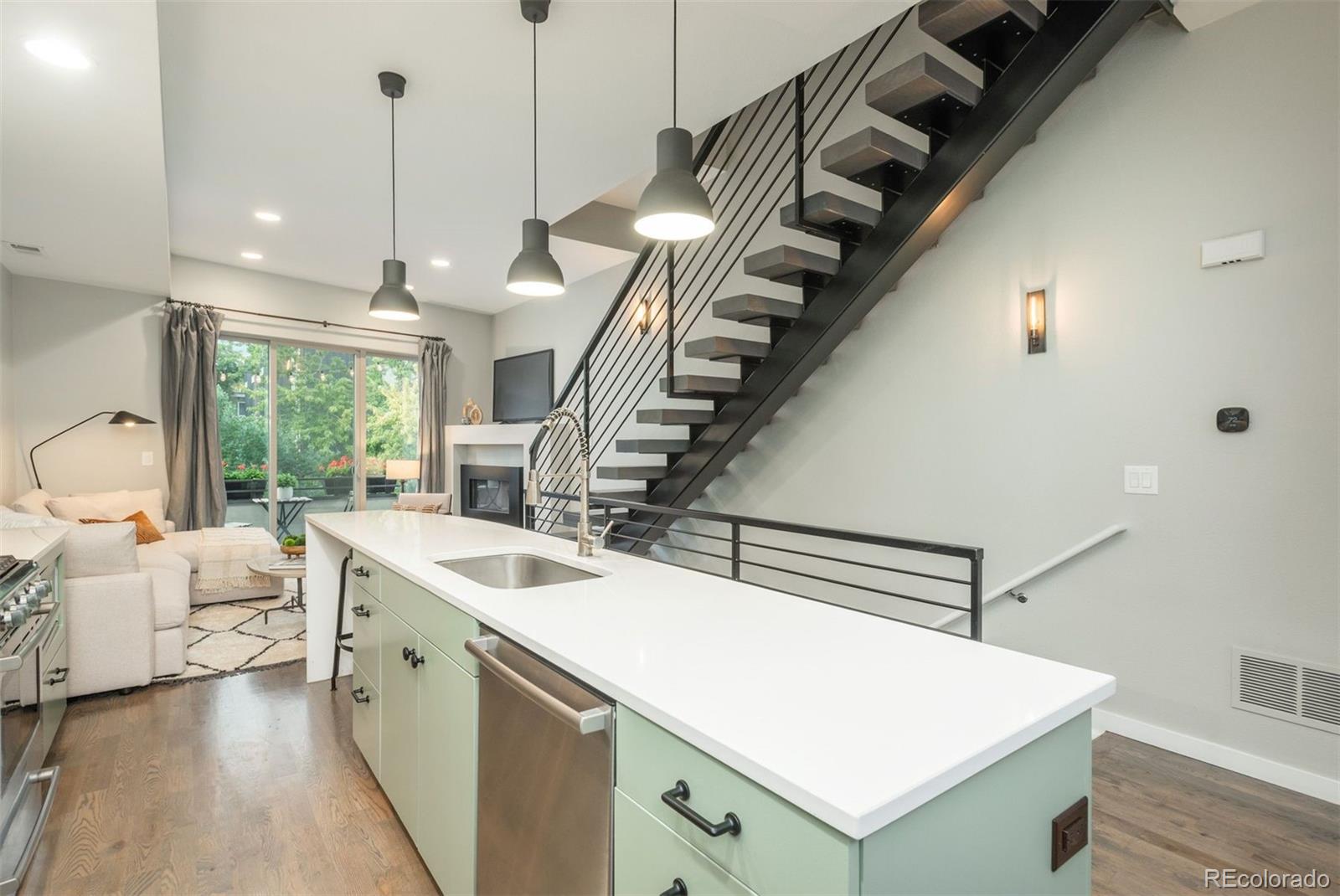 2602 W 24th Avenue Unit: 7