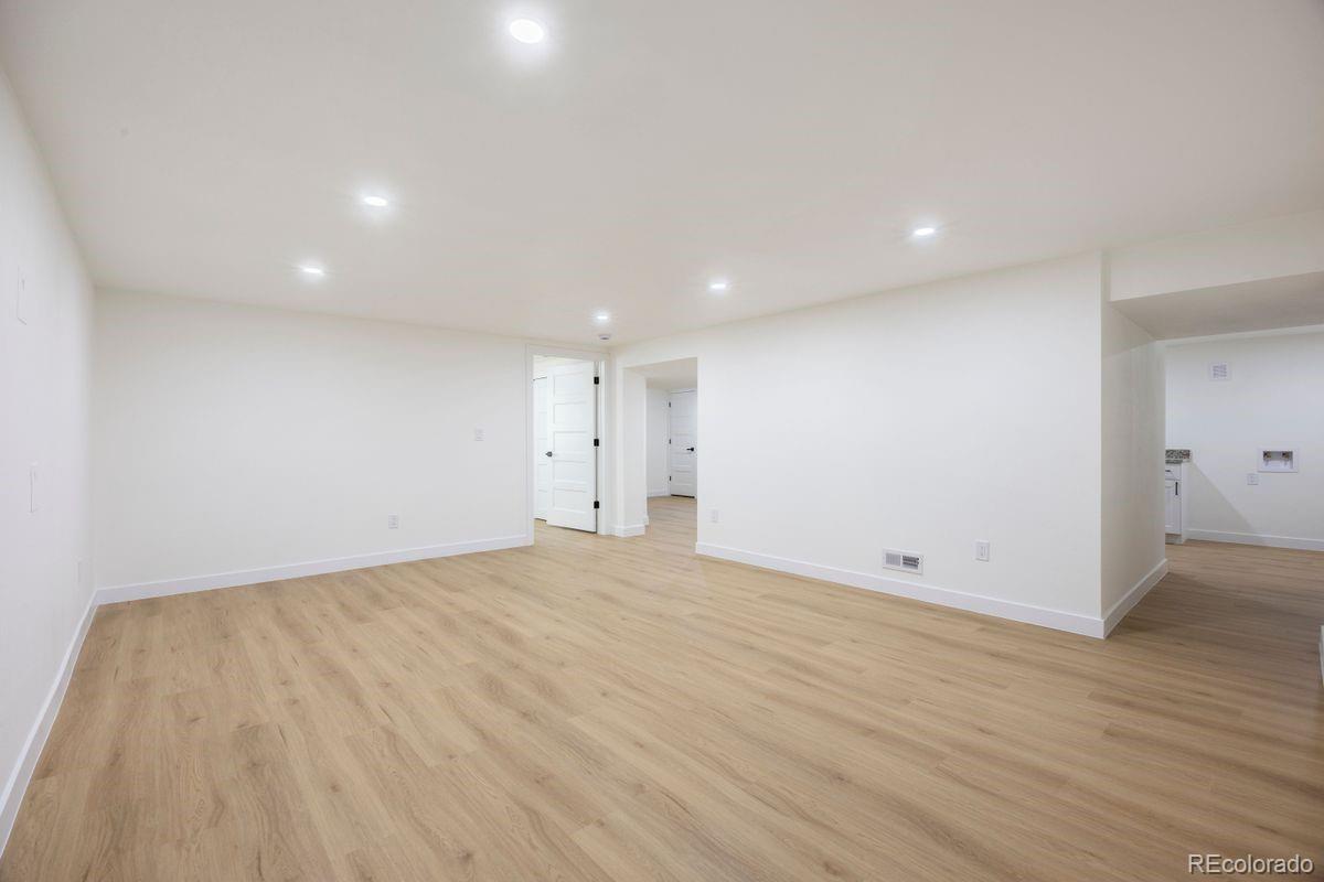 3851 S Quebec Street Unit: 200