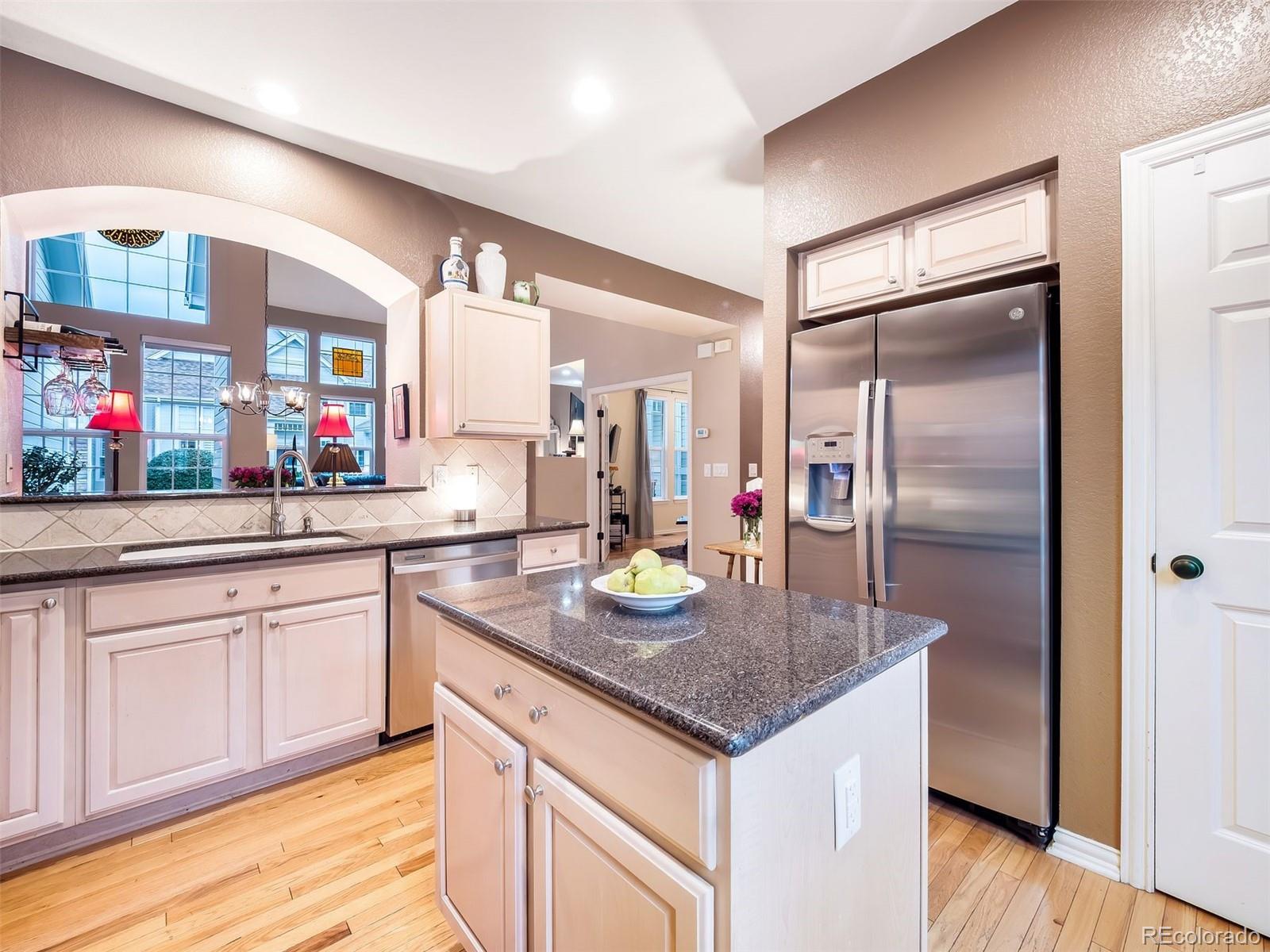 8300 Fairmount Drive Unit: P102