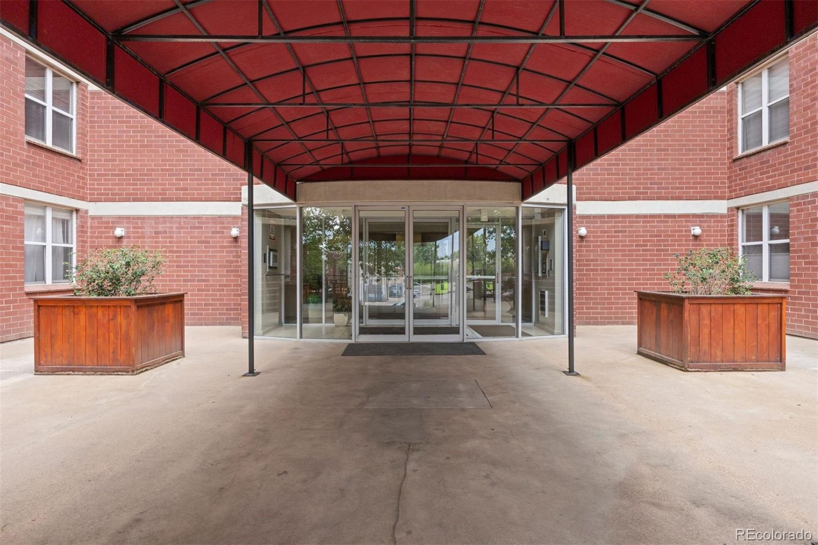 5955 E 10th Avenue Unit: 104