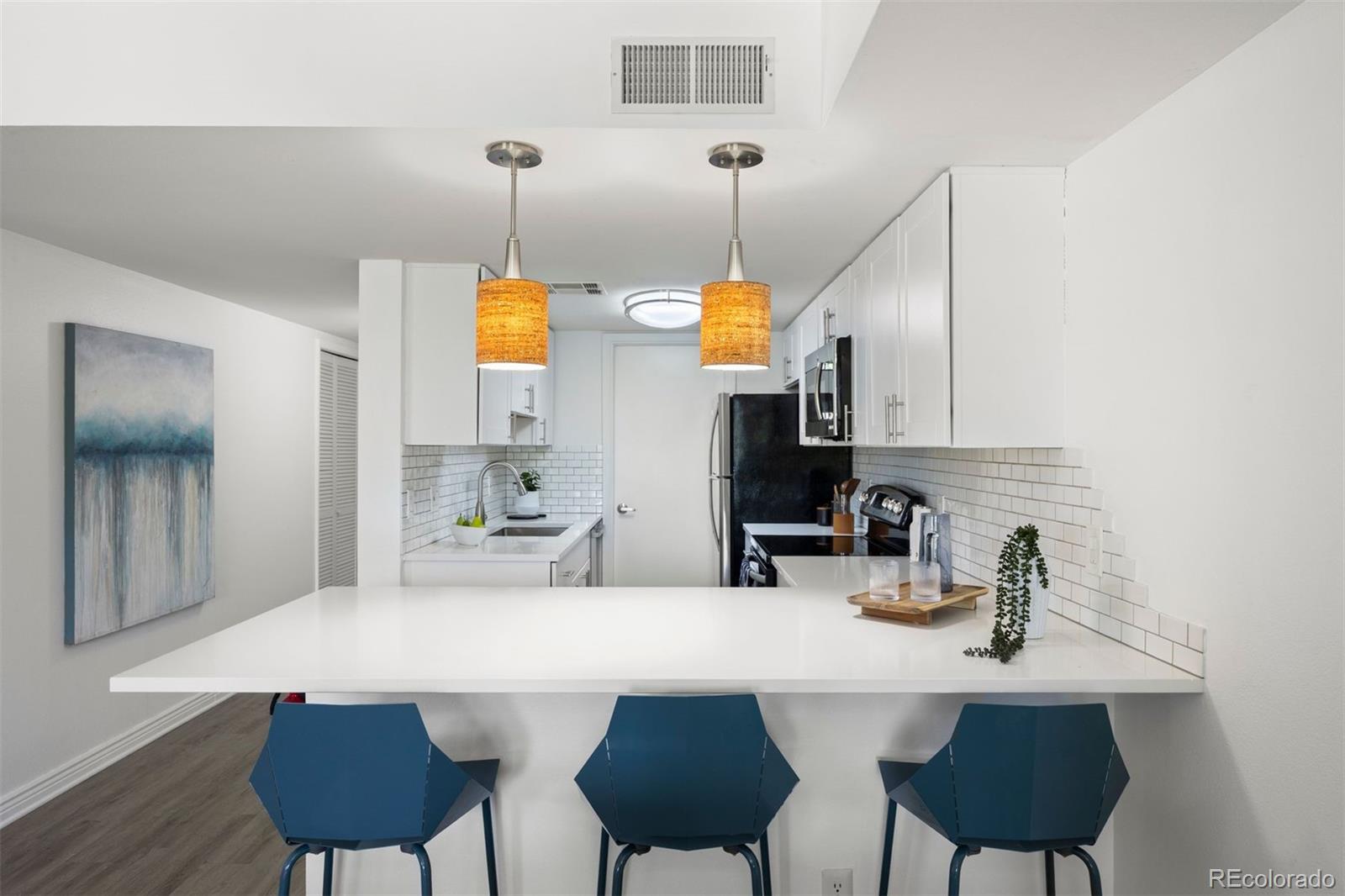 5955 E 10th Avenue Unit: 104