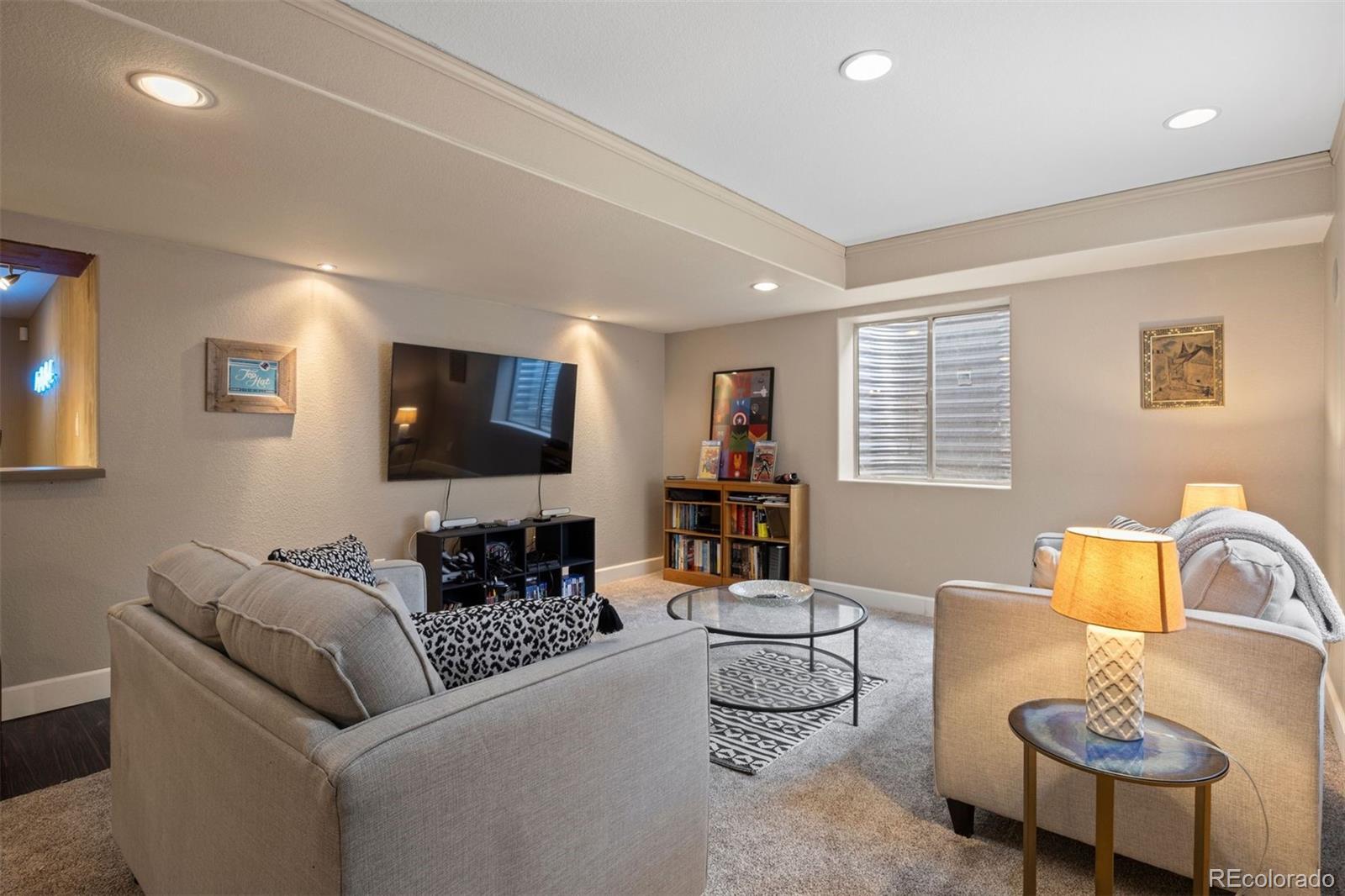 8399 Liverpool Circle