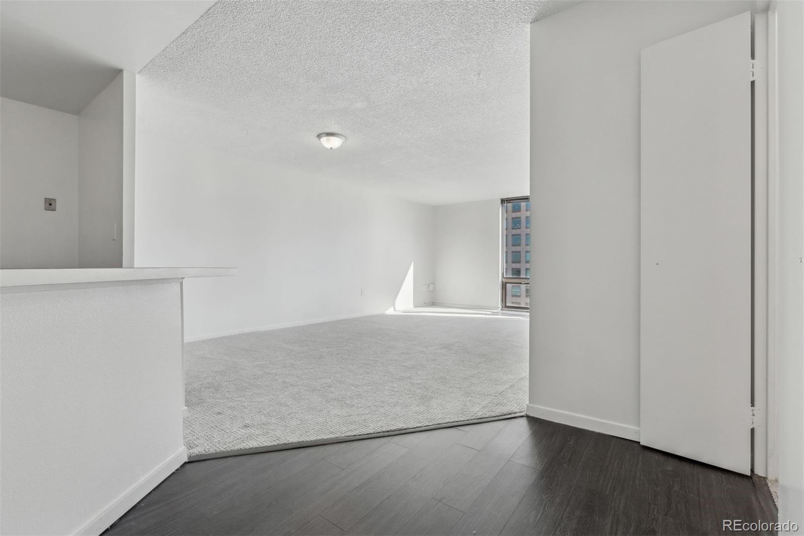 1625 Larimer Street Unit: 2004