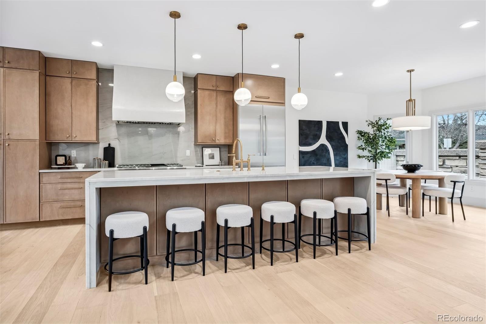 400 S Steele Street Unit: 63