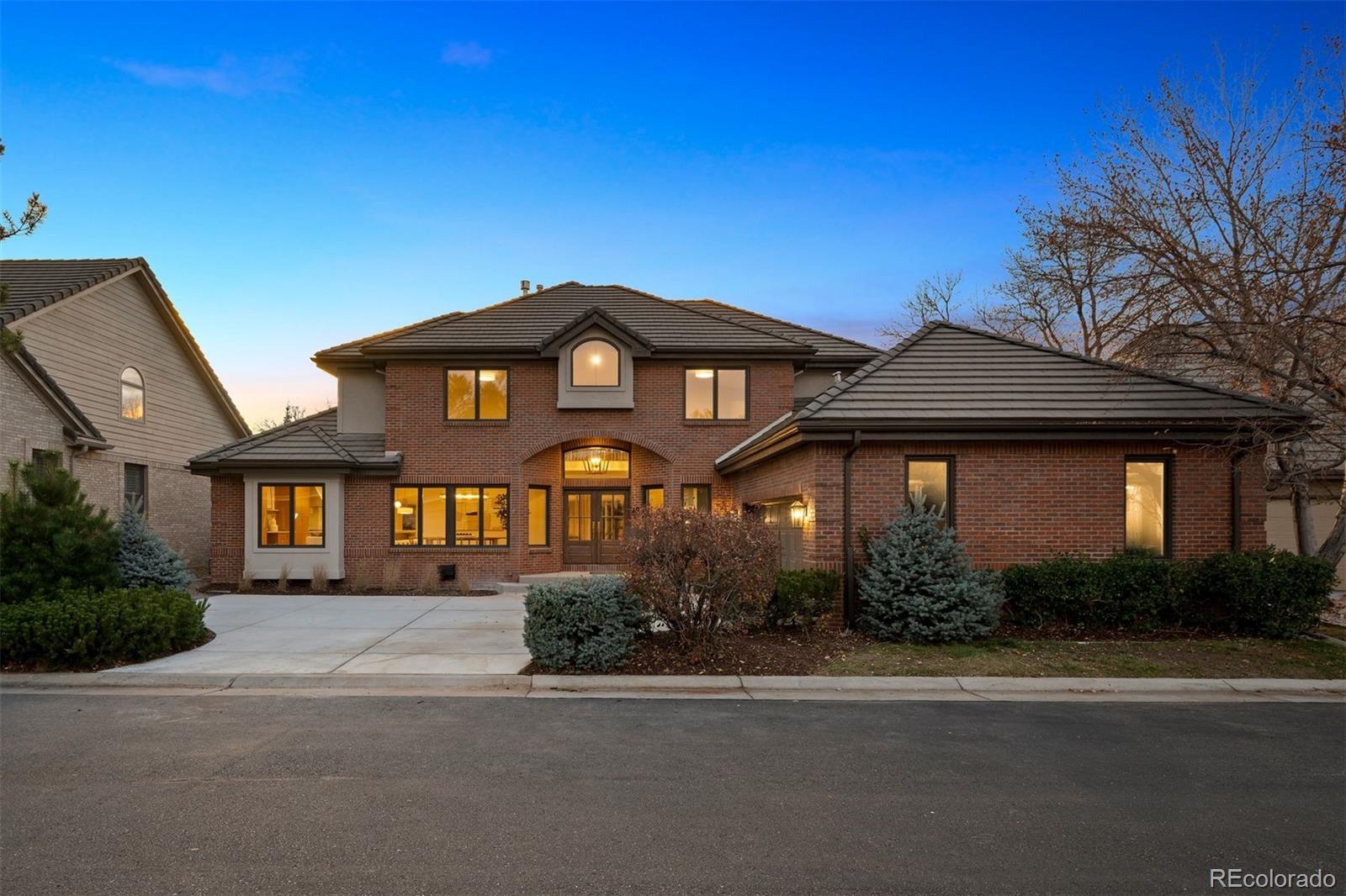 400 S Steele Street Unit: 63