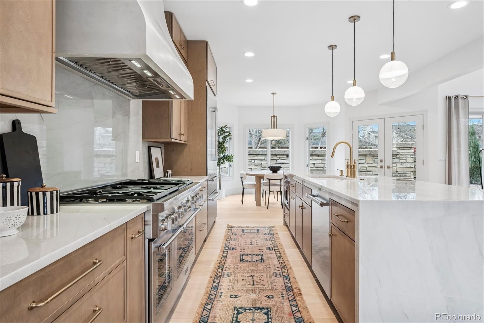 400 S Steele Street Unit: 63