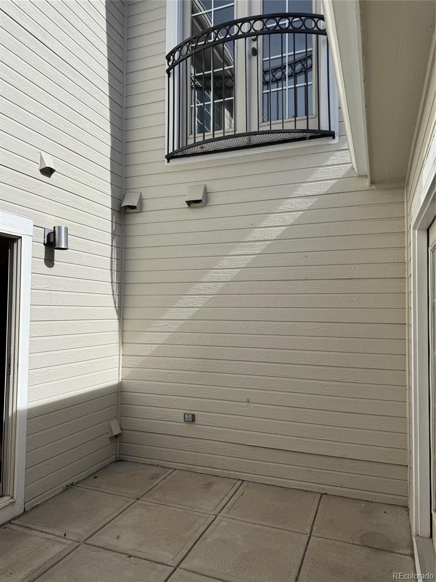 8300 Fairmount Drive Unit: U103