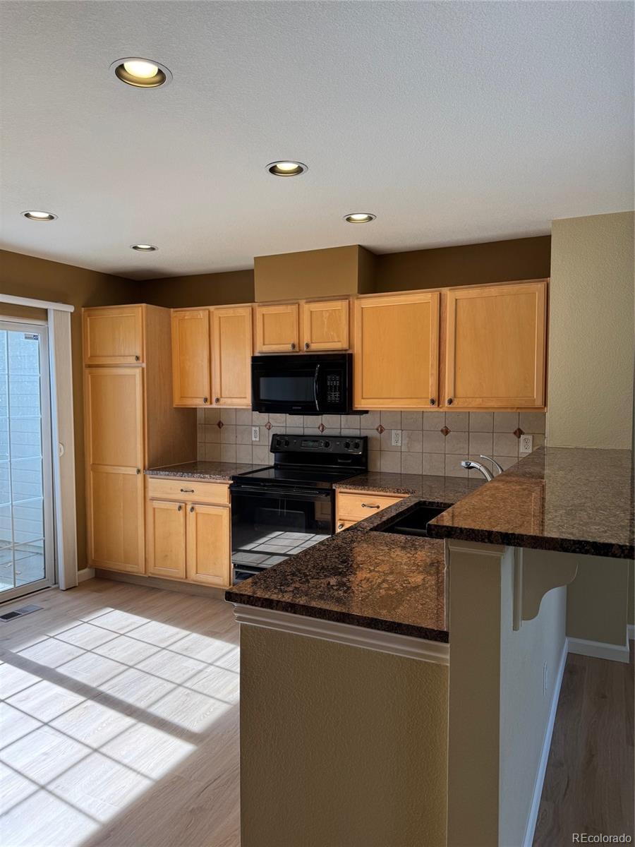 8300 Fairmount Drive Unit: U103