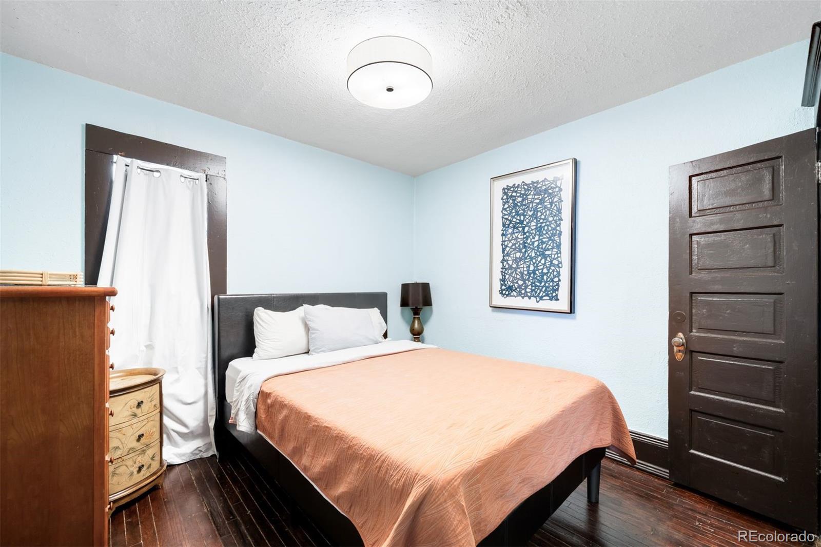 421 E Alameda Avenue