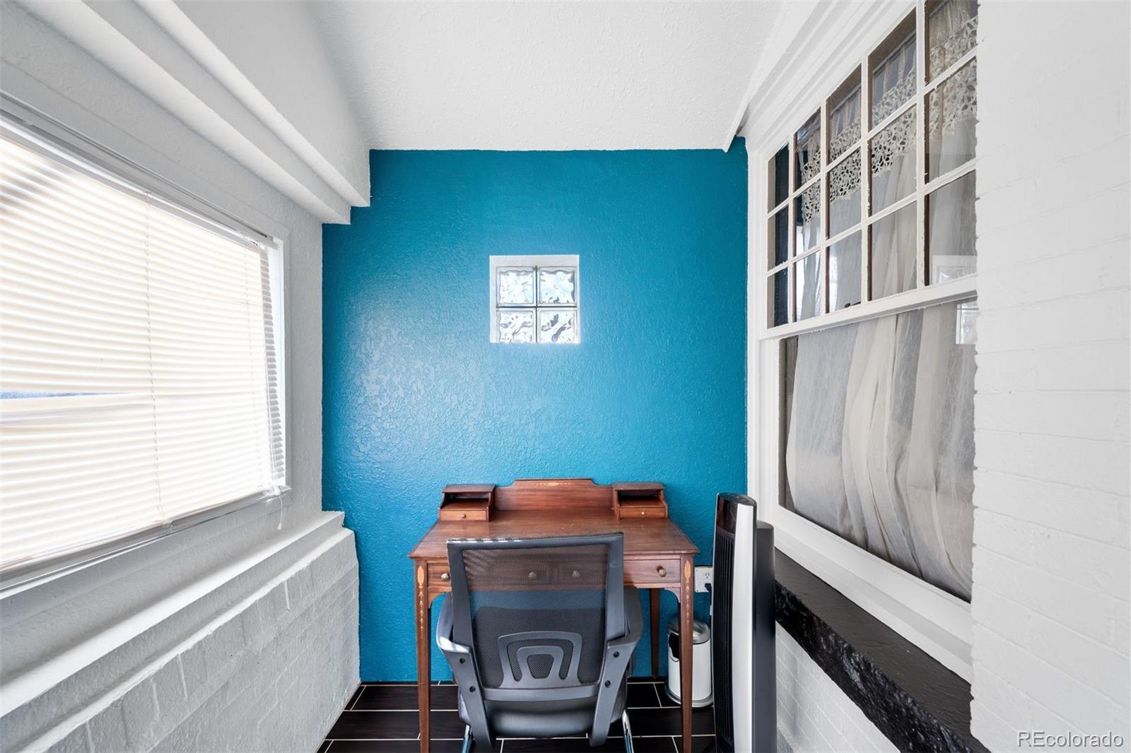 421 E Alameda Avenue