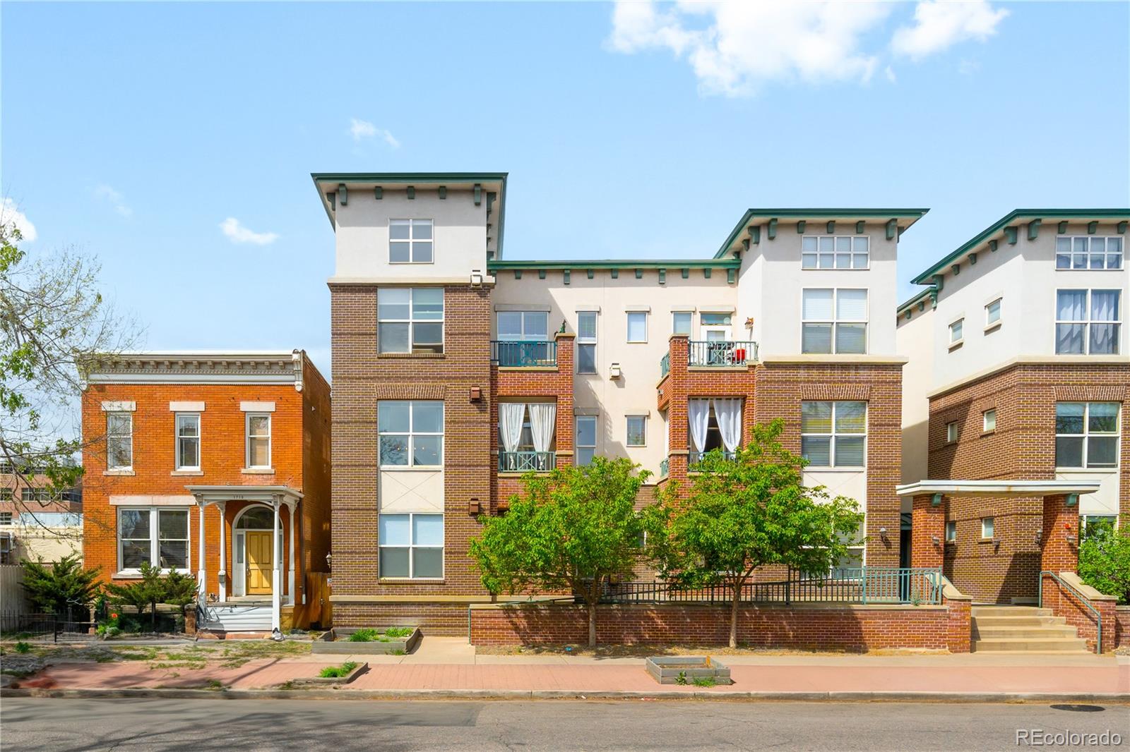 1727 N Pearl Street Unit: 204