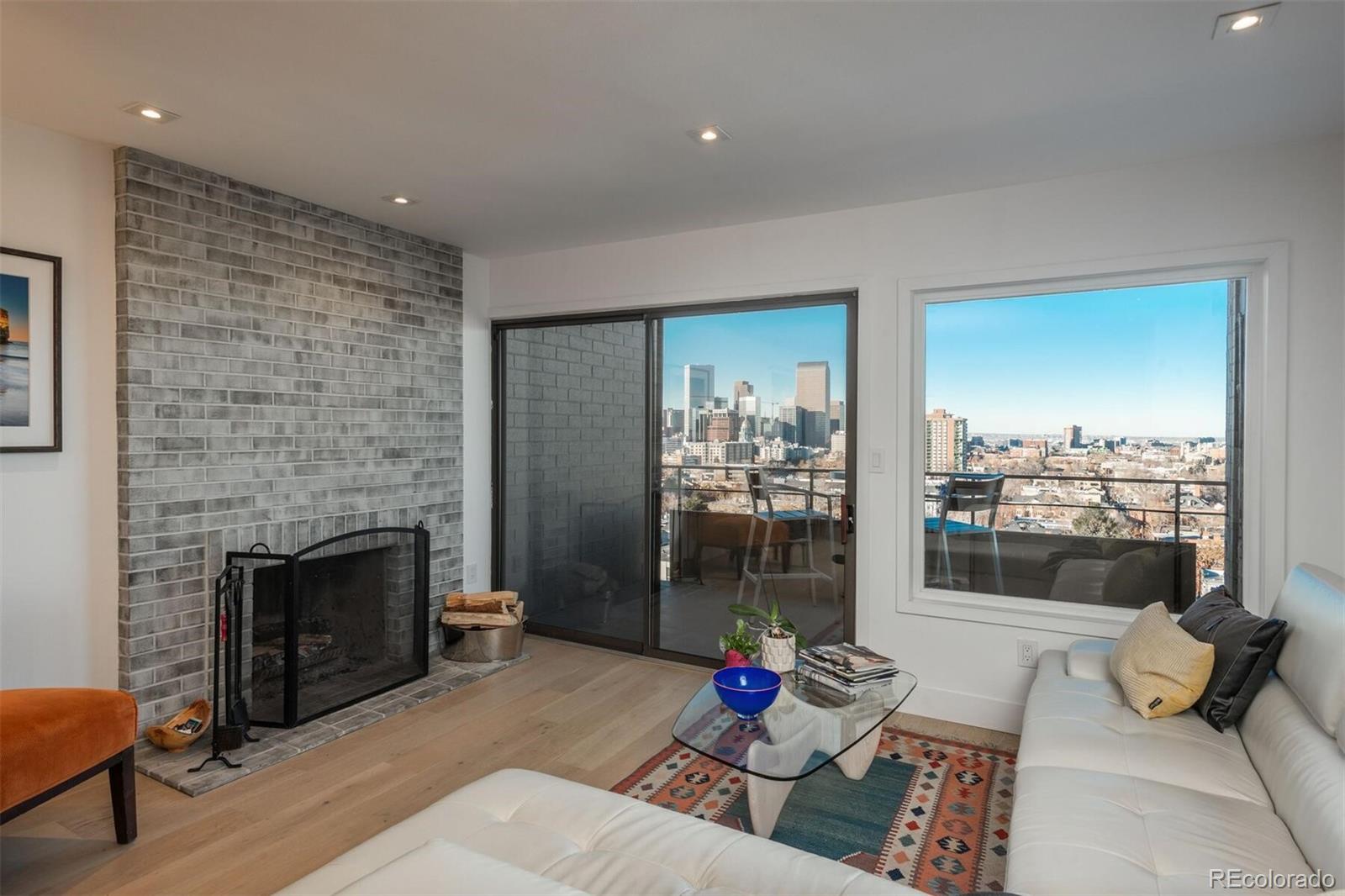 800 N Pearl Street Unit: 1201