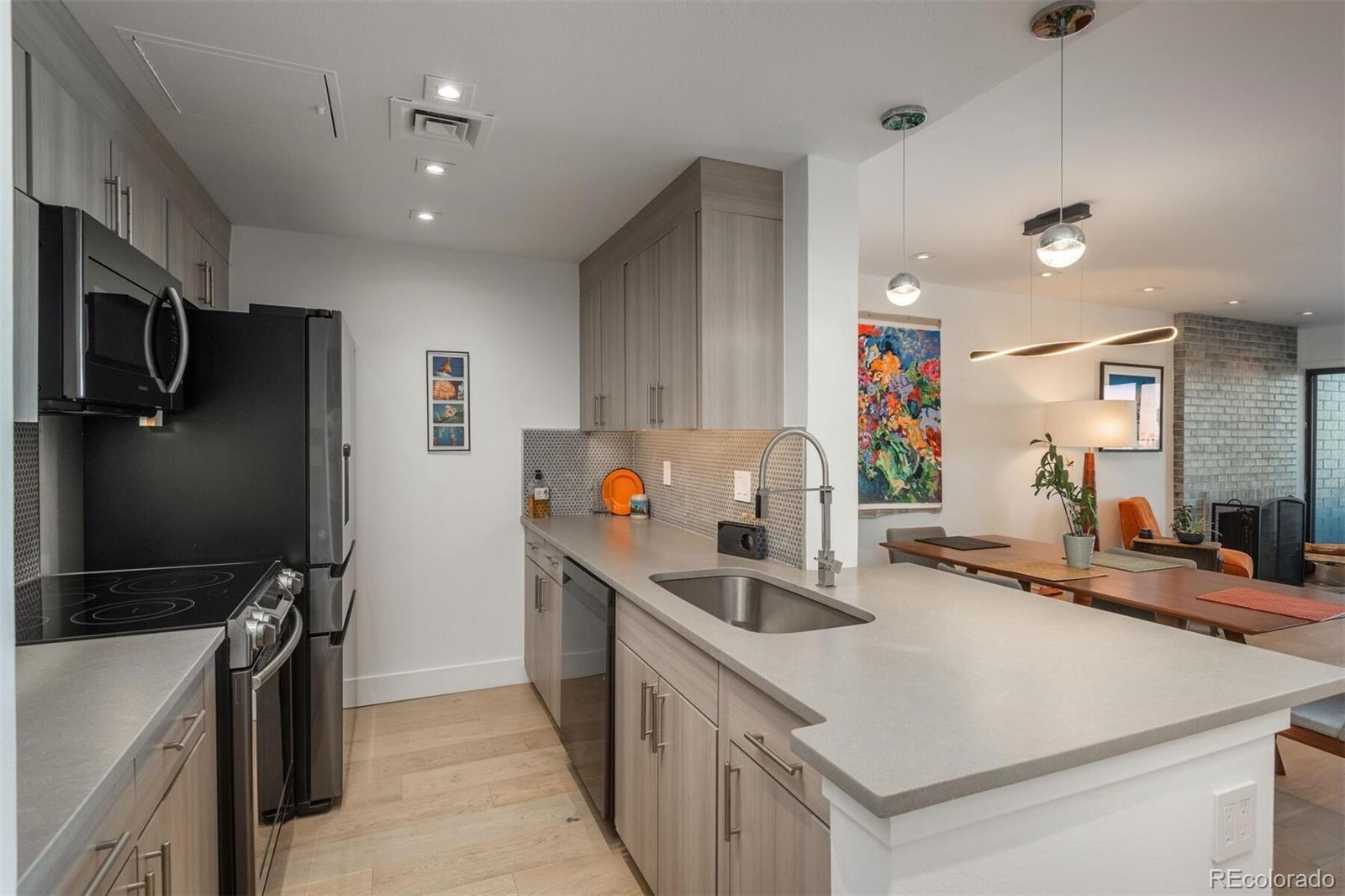 800 N Pearl Street Unit: 1201