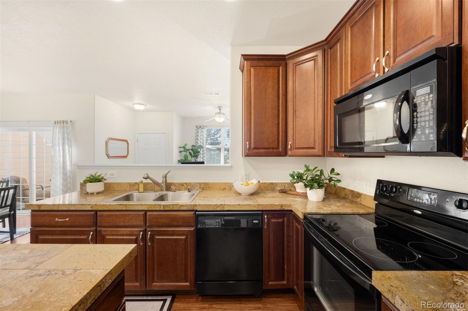 3652 S Perth Circle Unit: 102