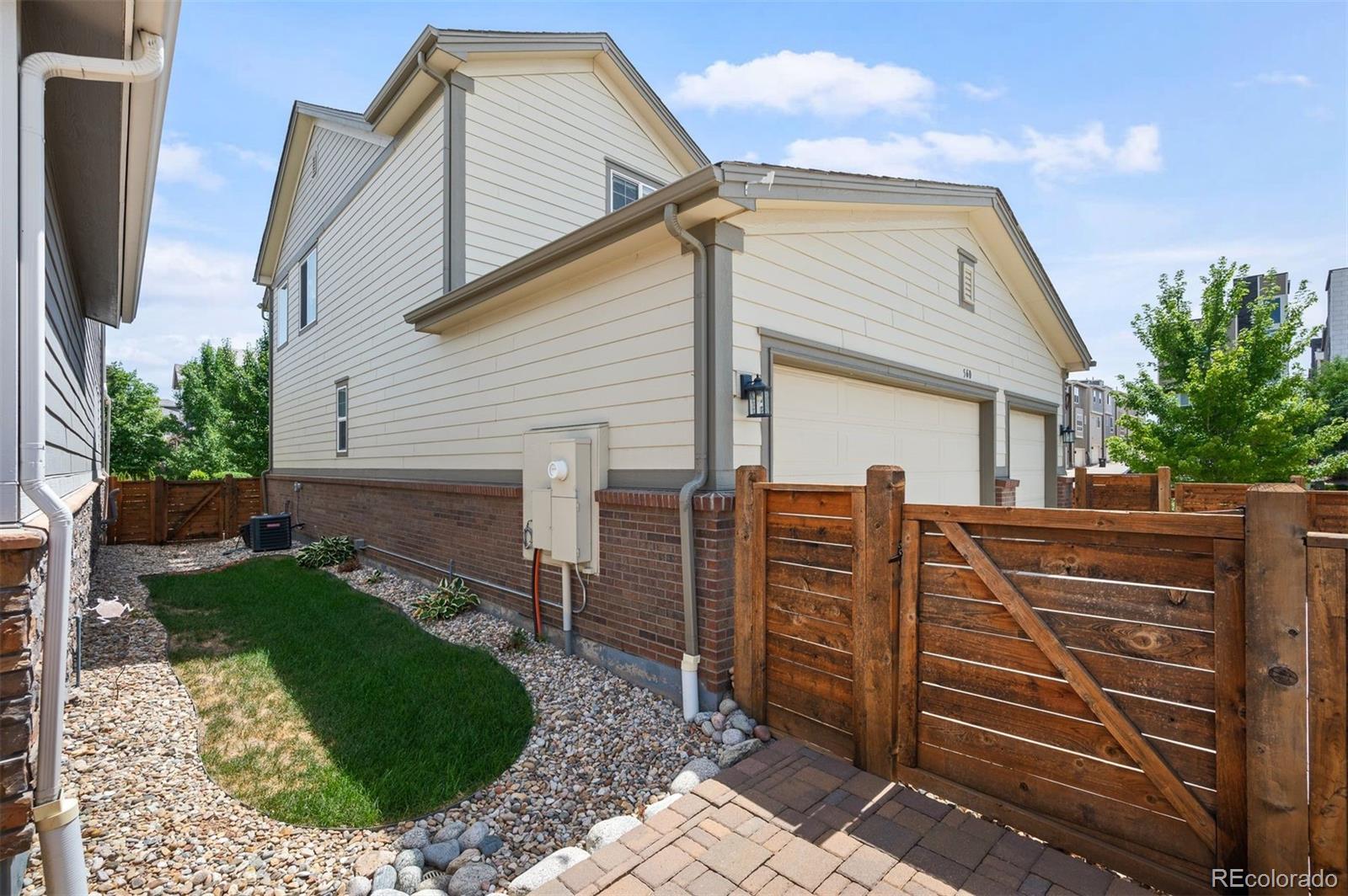 560 E Fremont Place