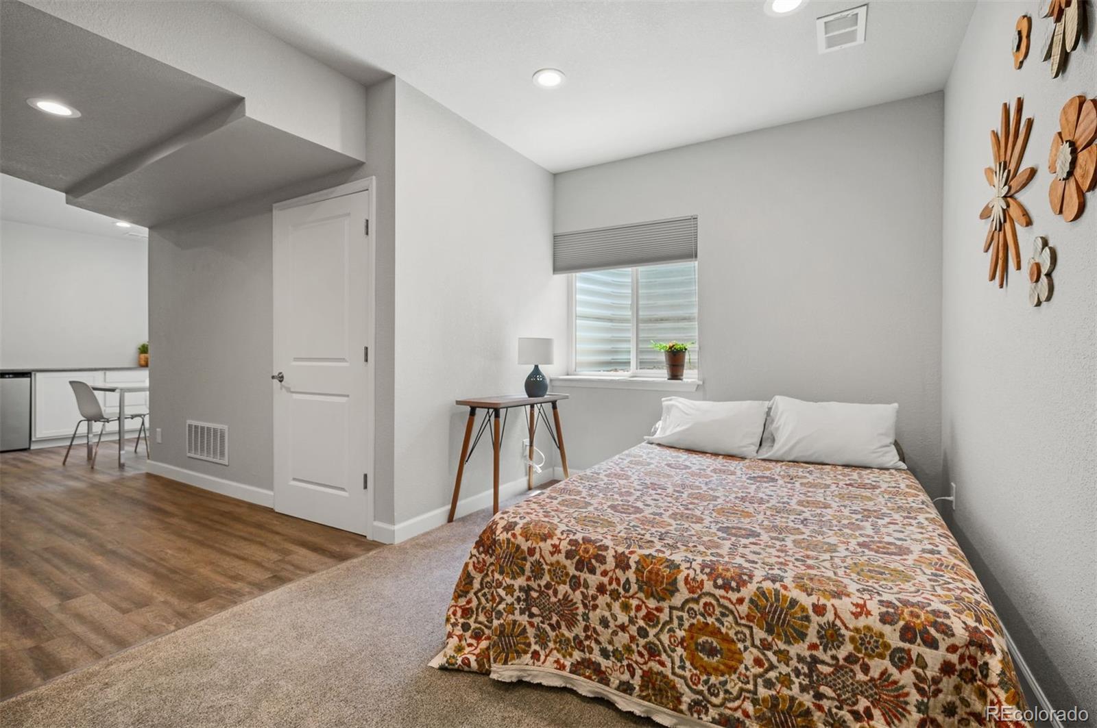 560 E Fremont Place