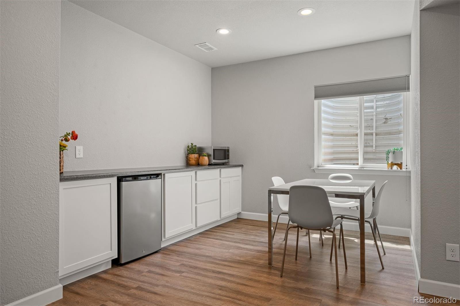 560 E Fremont Place
