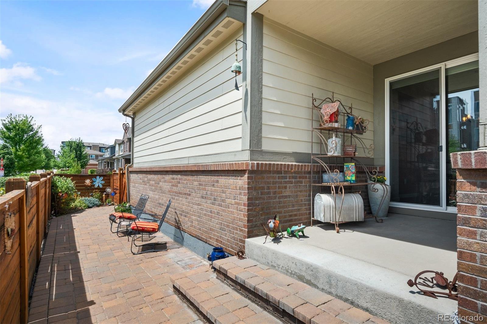 560 E Fremont Place