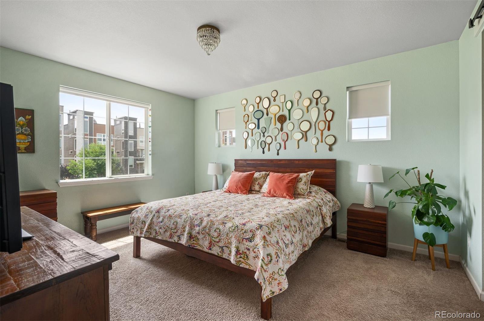 560 E Fremont Place