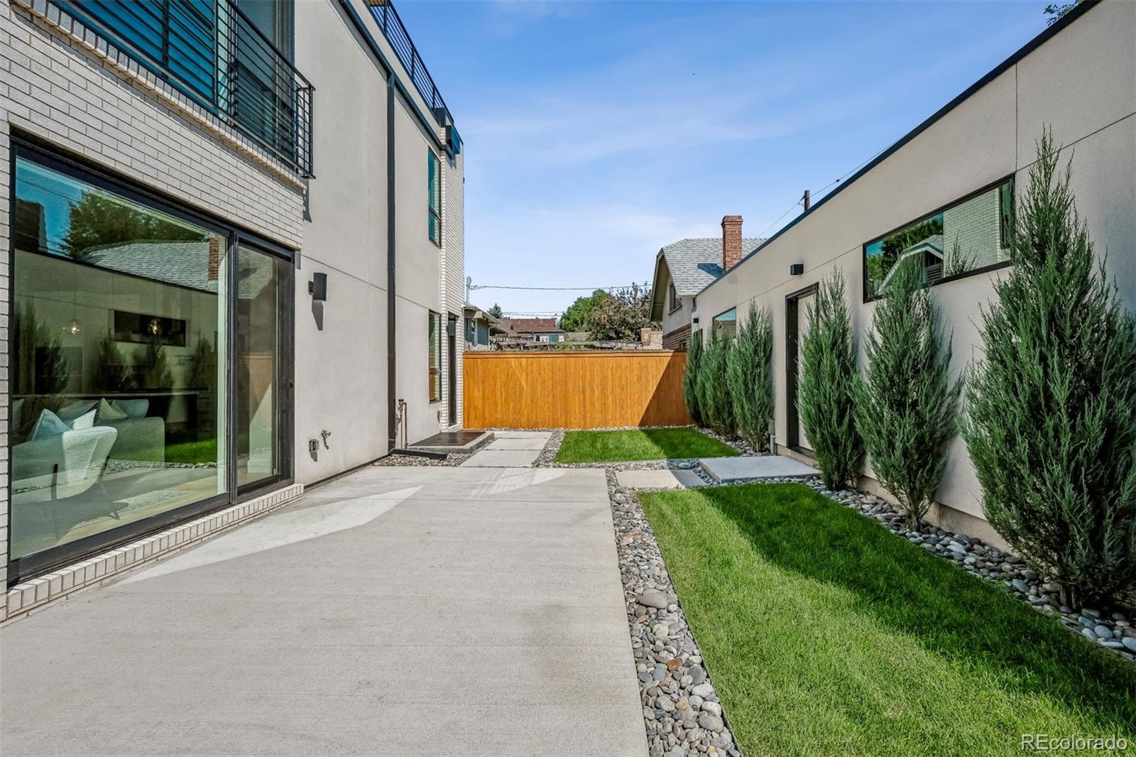 1135 E Virginia Avenue