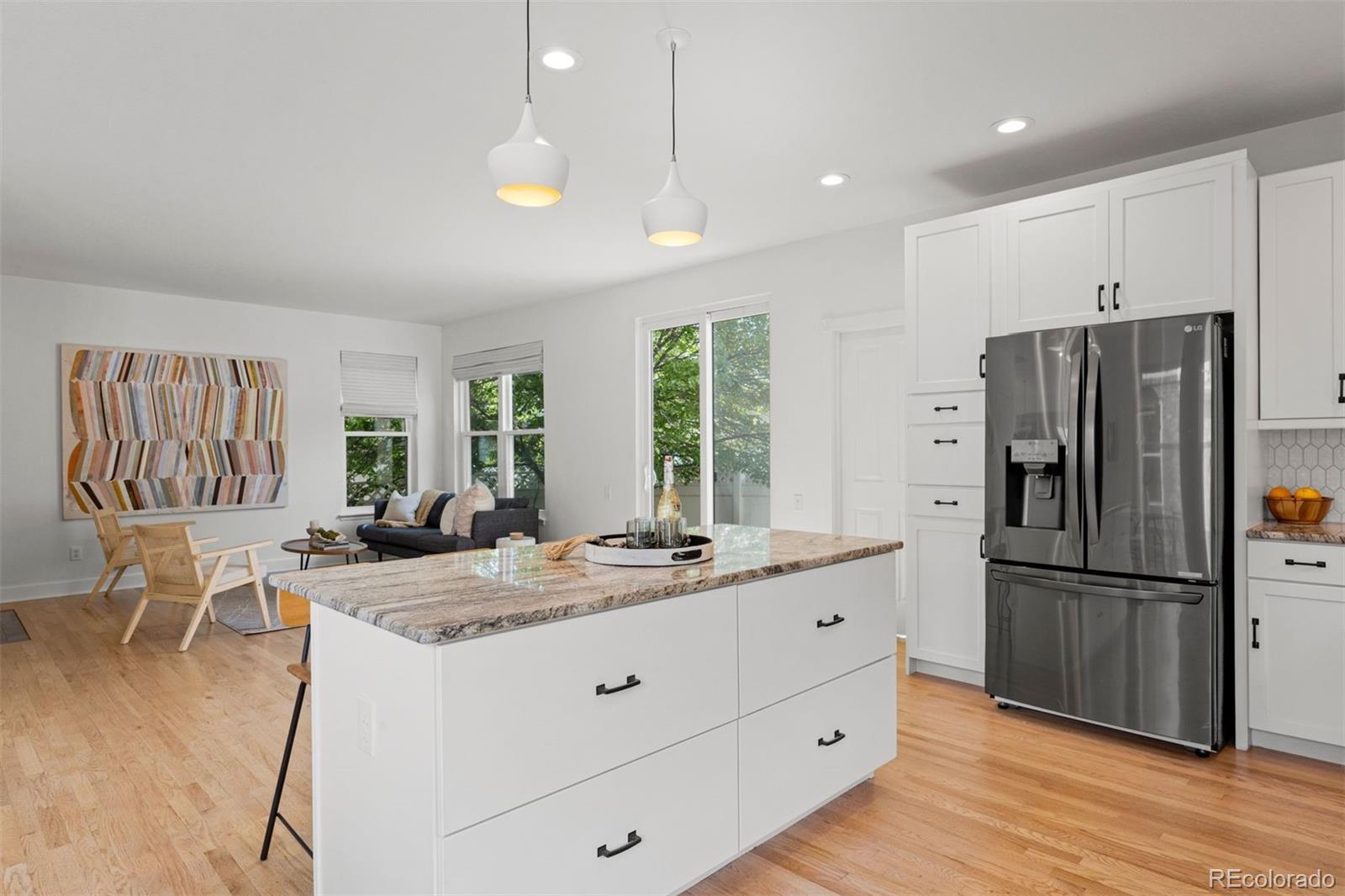 7602 E 8th Place