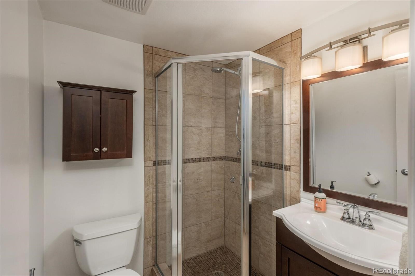 800 N Pearl Street Unit: 406