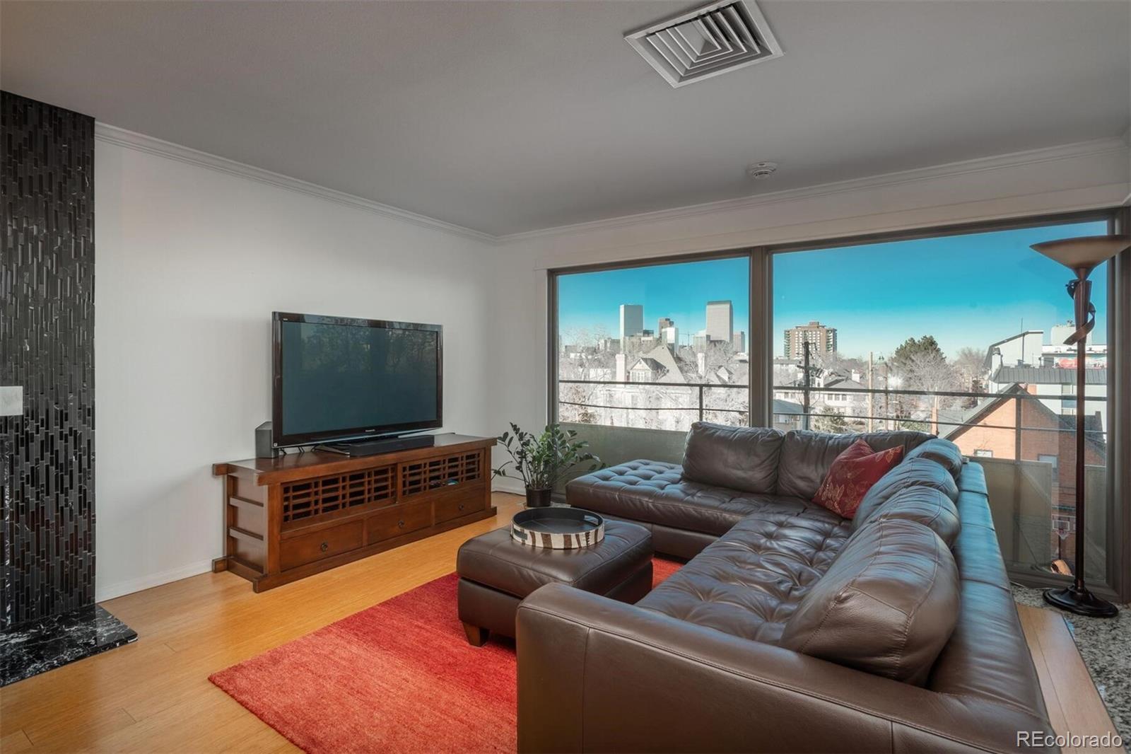 800 N Pearl Street Unit: 406
