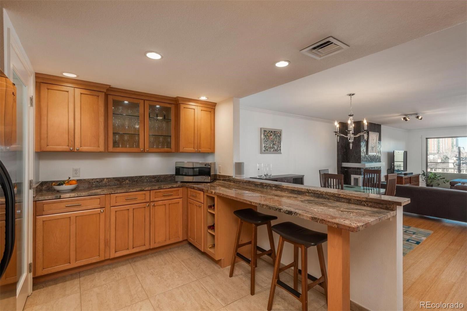 800 N Pearl Street Unit: 406