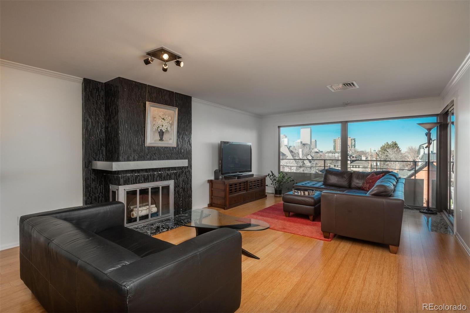 800 N Pearl Street Unit: 406
