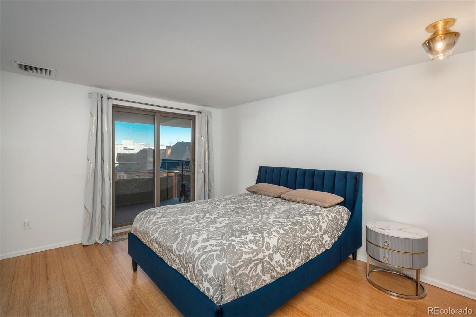 800 N Pearl Street Unit: 406