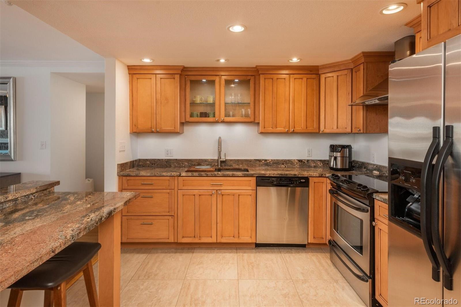 800 N Pearl Street Unit: 406