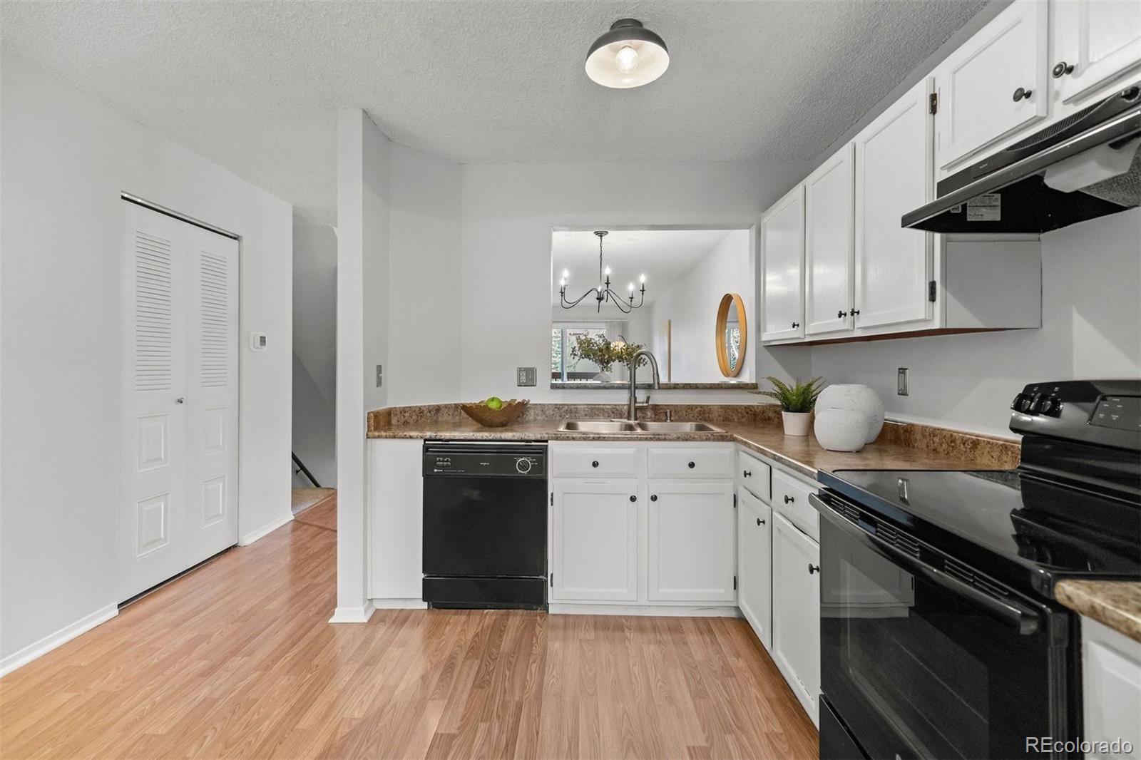 449 Wright Street Unit: 7