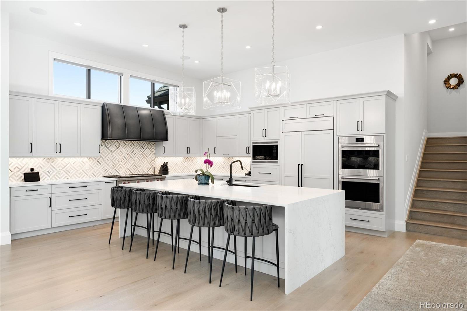 2821 E Cedar Avenue Unit: 2