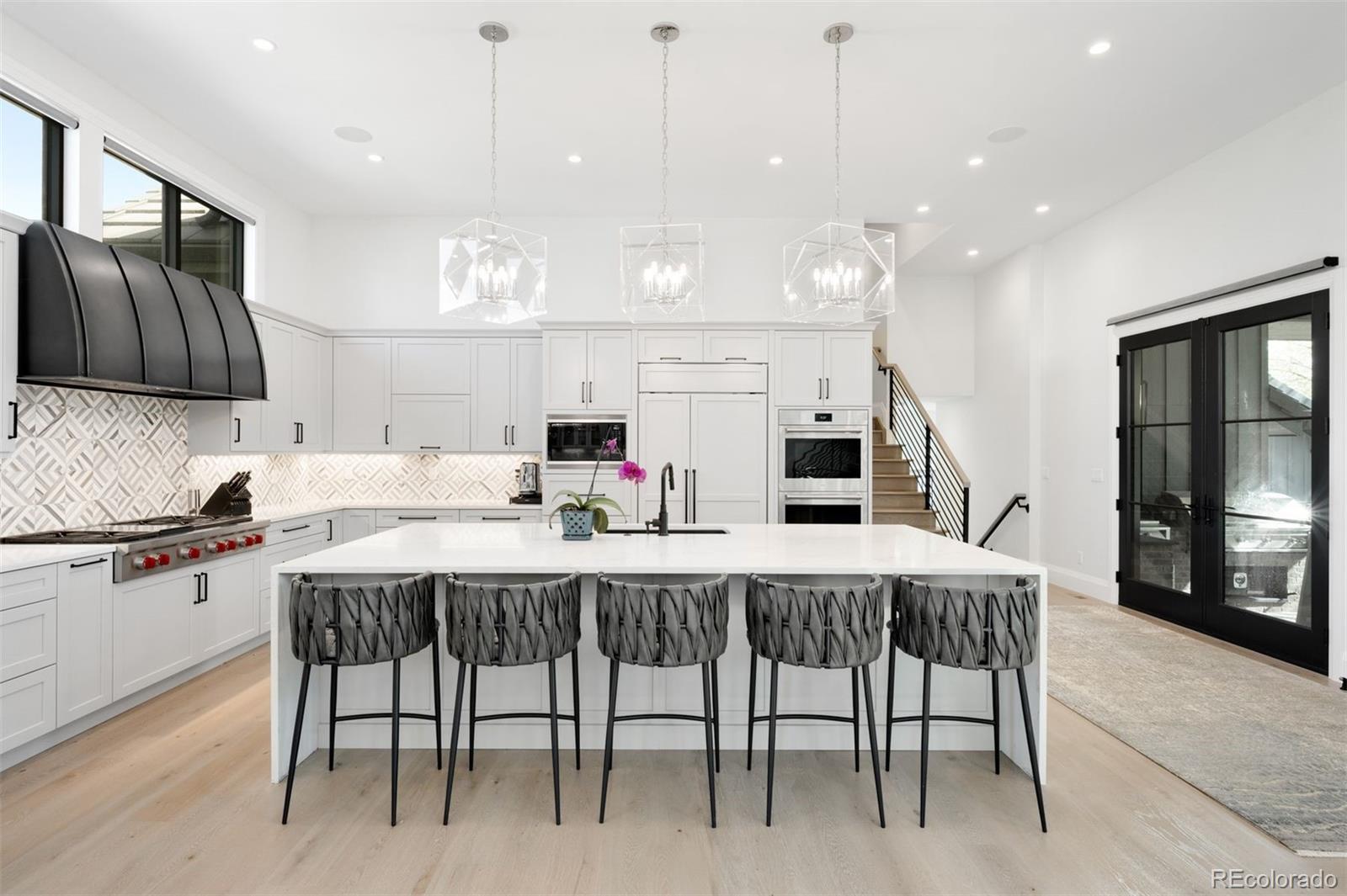 2821 E Cedar Avenue Unit: 2