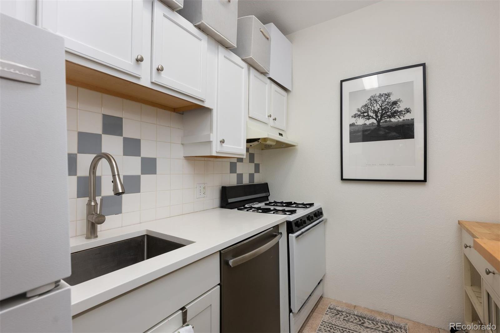 1266 N Emerson Street Unit: 2