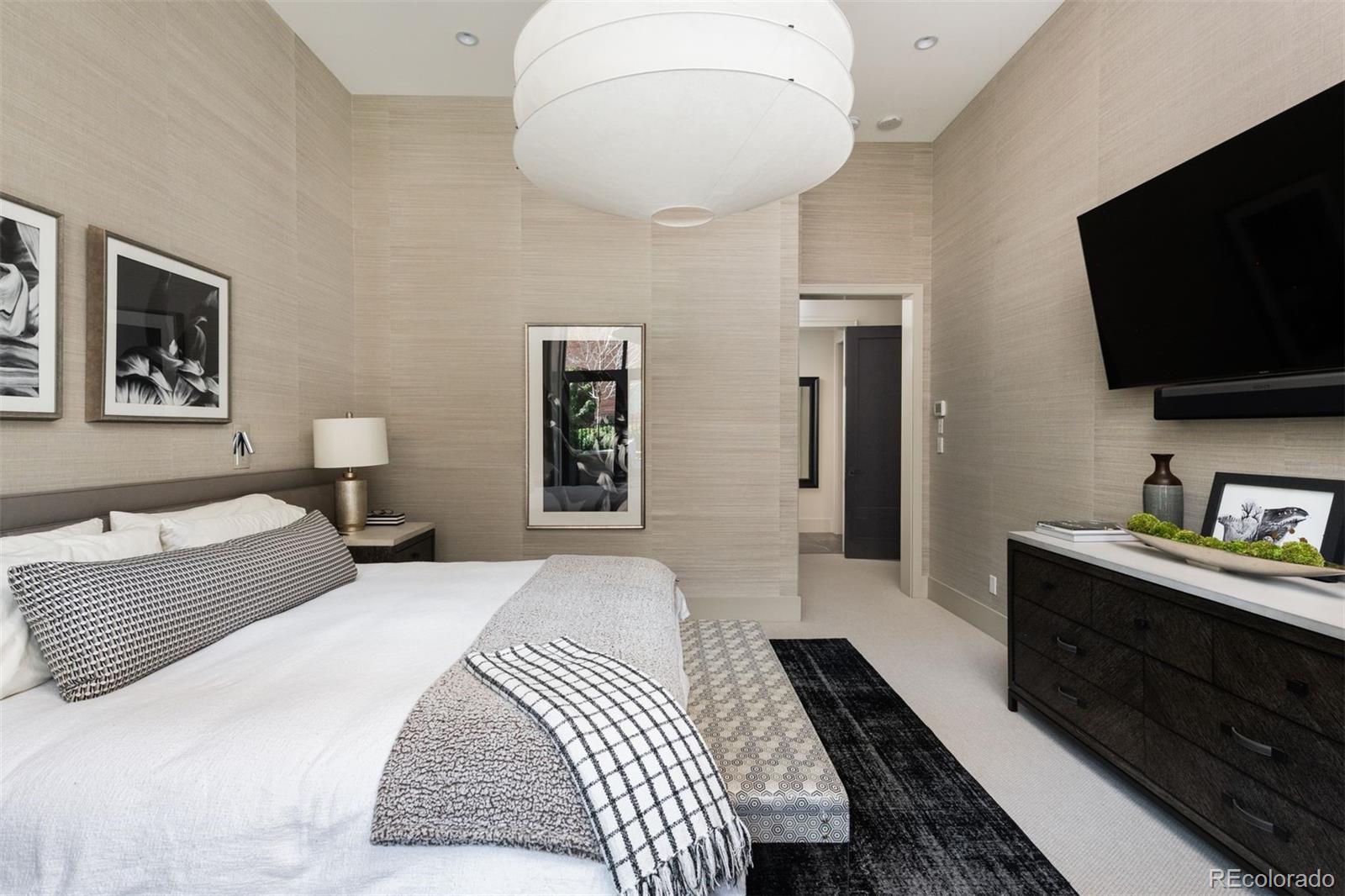 100 Detroit Street Unit: 103