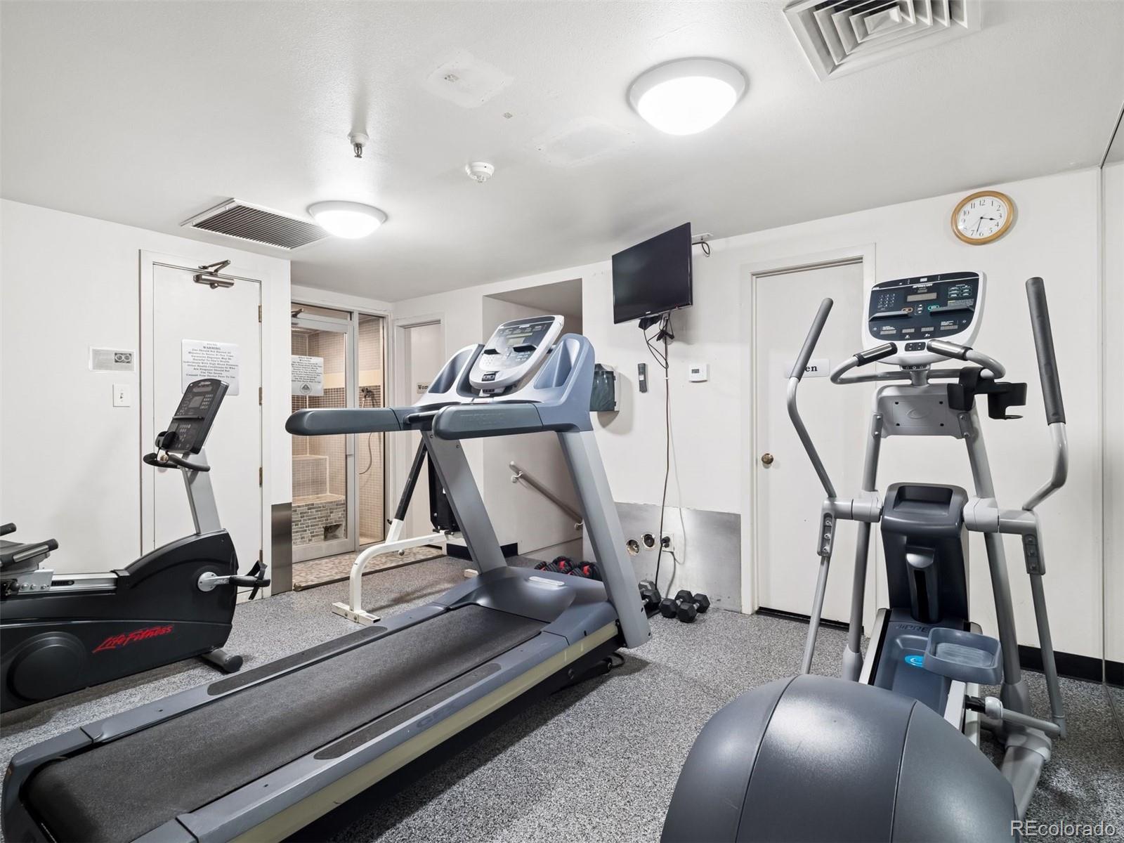 800 N Pearl Street Unit: 1203