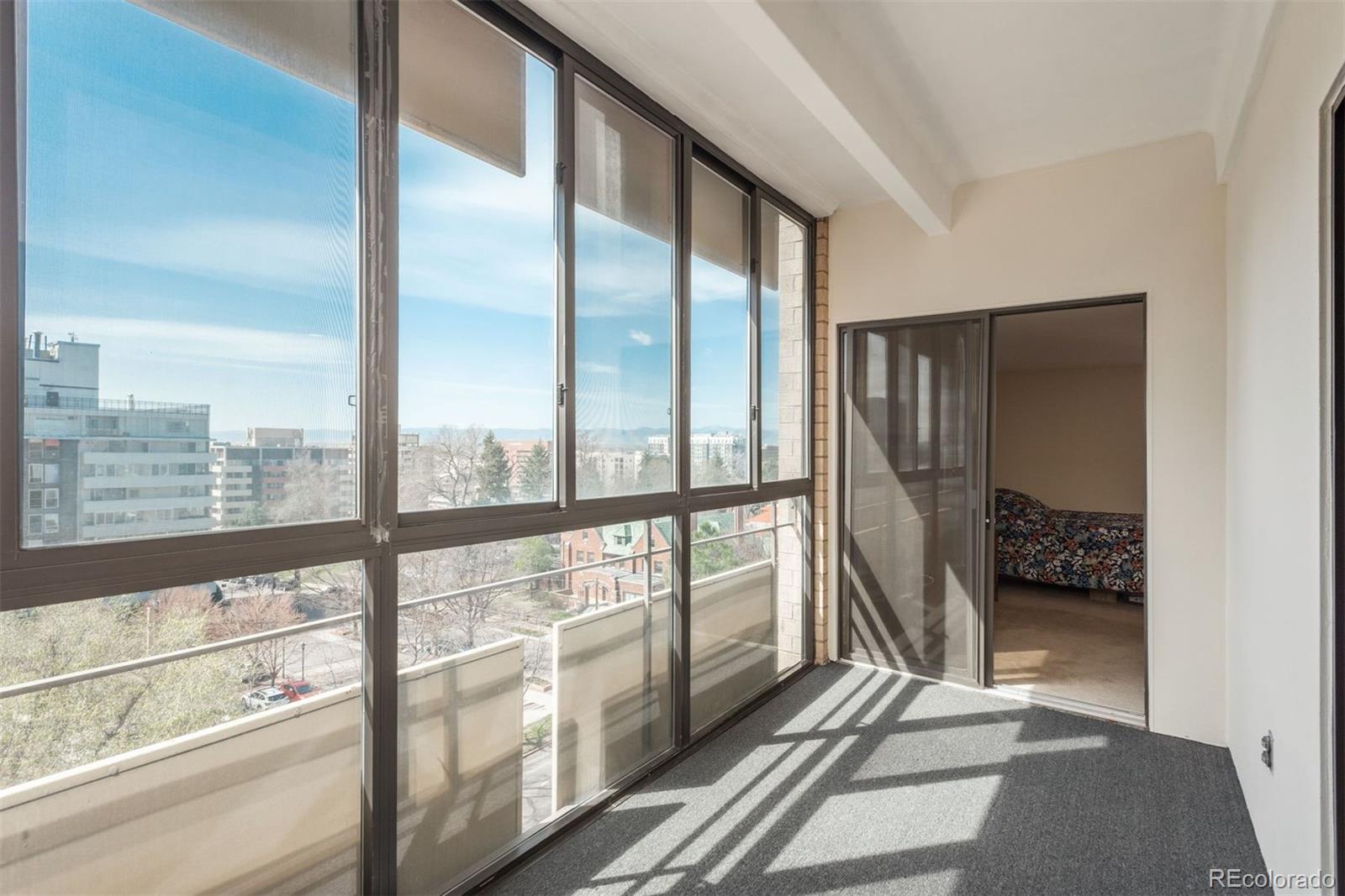 800 N Pearl Street Unit: 702